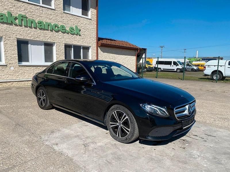 Gebraucht Mercedes E200 160 PS (117 kW) 2020 Limousine