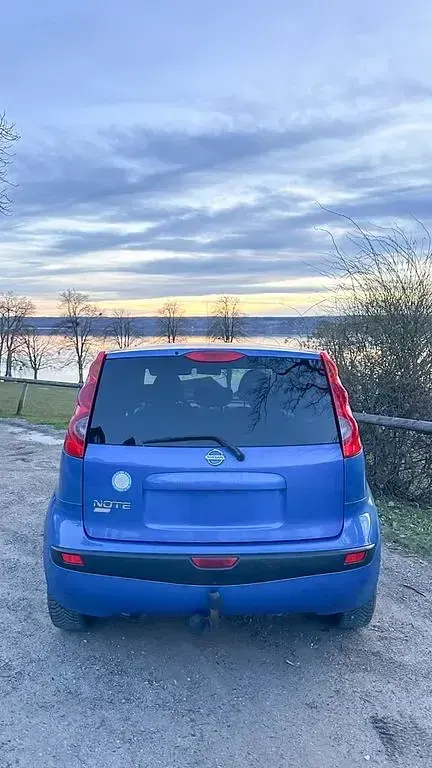 Second-hand Nissan Note Acenta 110 CP (80 kW) 2006 Albastru Hatchback