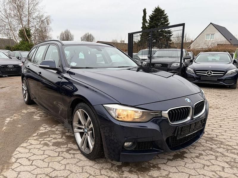 Gebraucht BMW 330 M Sport 258 PS (189 kW) 2013 Blau Kombi