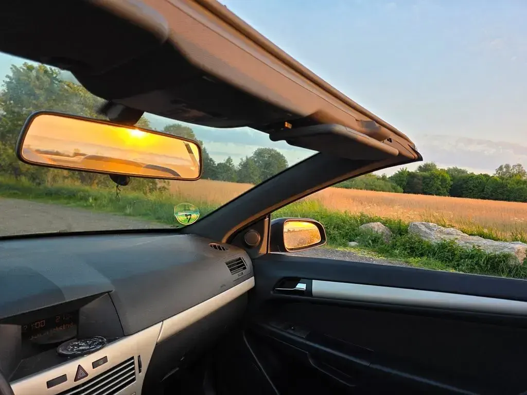 Gebraucht Opel Astra Cosmo 140 PS (102 kW) 2007 Schwarz Cabrio