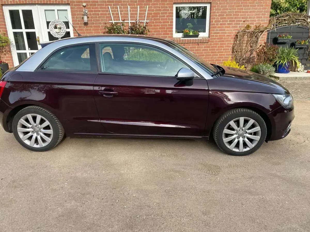 Second-hand Audi A1 Ambition 122 CP (89 kW) 2011 Mov Hatchback