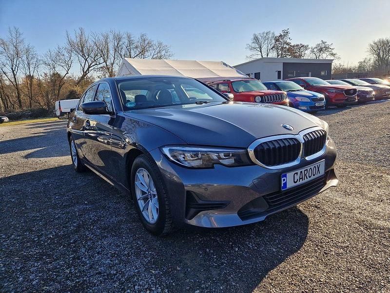 Gebraucht BMW 318 Advantage 150 PS (110 kW) 2021 Mineralgrau Limousine