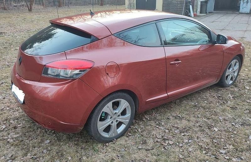 Gebraucht Renault Mégane III Dynamique 179 PS (131 kW) 2009 Orange Coupé