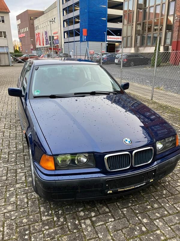Blau Gebraucht 1997 BMW 316 Kombi | 3.490 € (Fairer Preis) - Bild 1/4