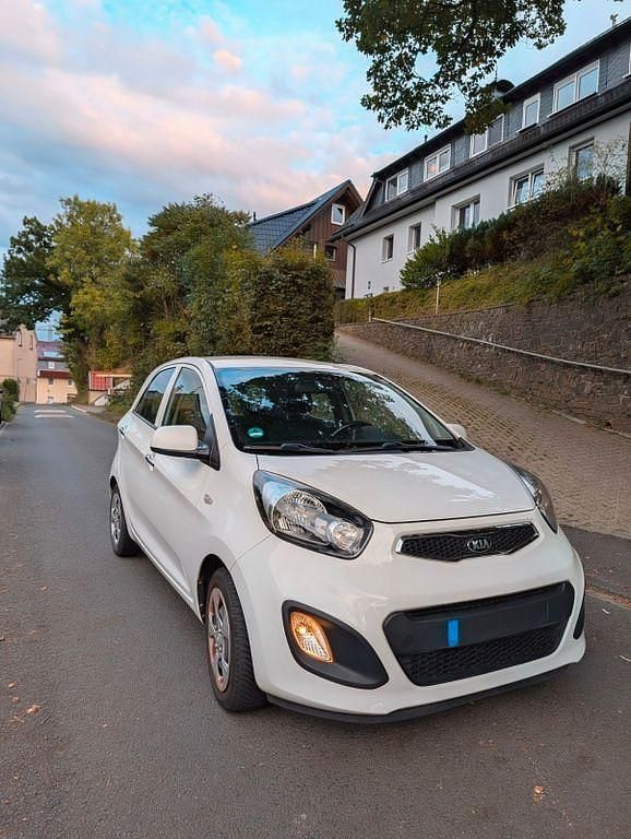 Weiß Gebraucht 2014 Kia Picanto Kleinwagen | 6.000 € (Fairer Preis) - Bild 1/4
