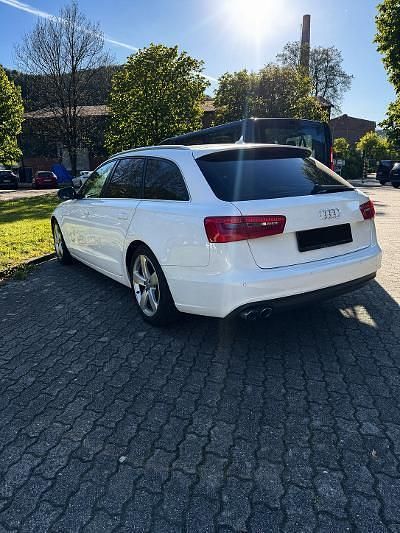Gebraucht Audi A6 177 PS (130 kW) 2012 Weiß Kombi