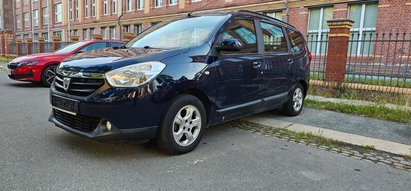 Blau Gebraucht 2013 Dacia Lodgy Prestige Van / Kleinbus | 3.999 € - Bild 1/4