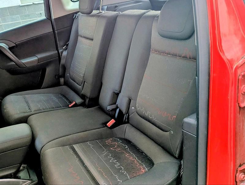 Gebraucht Opel Meriva 101 PS (74 kW) 2011 Rot Van / Kleinbus