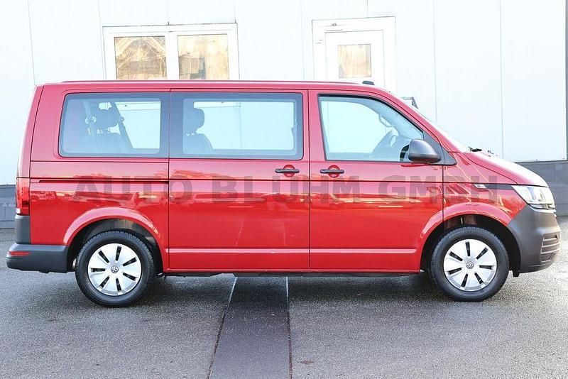 Gebraucht VW T6.1 110 PS (80 kW) 2021 Rot Van