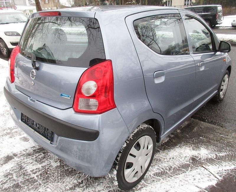 Gebraucht Nissan Pixo Acenta 68 PS (50 kW) 2010 Blau Kleinwagen