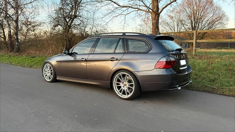 Gebraucht BMW 335 Basis 499 PS (367 kW) 2008 Grau Kombi