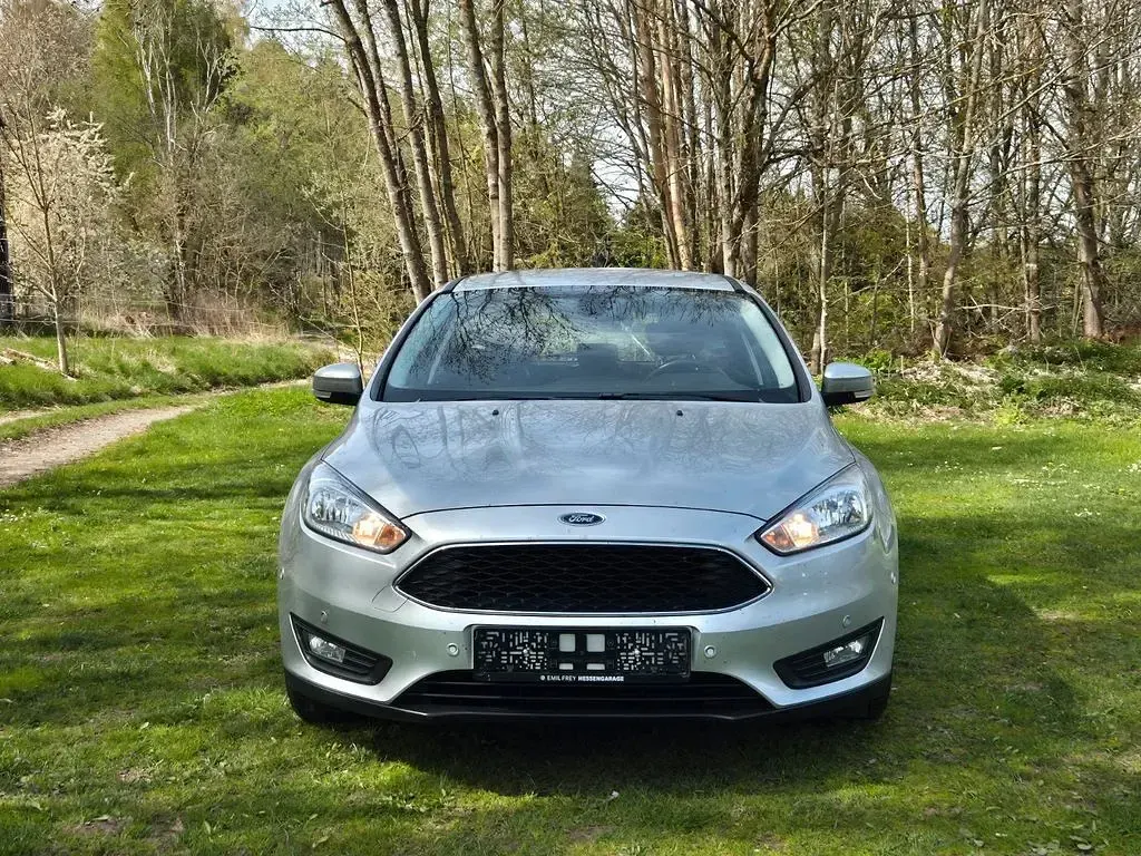 Gebraucht Ford Focus Business Edition 120 PS (88 kW) 2018 Silber Limousine