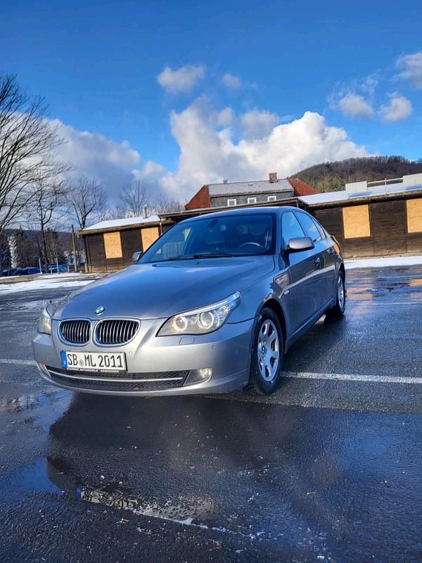 Grau Gebraucht 2008 BMW 525 M Sport Limousine | 5.999 € (Guter Preis) - Bild 1/4