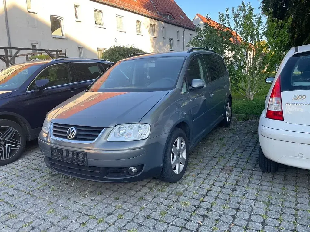 Gebraucht VW Touran Trendline 140 PS (102 kW) 2006 Grau Van / Kleinbus