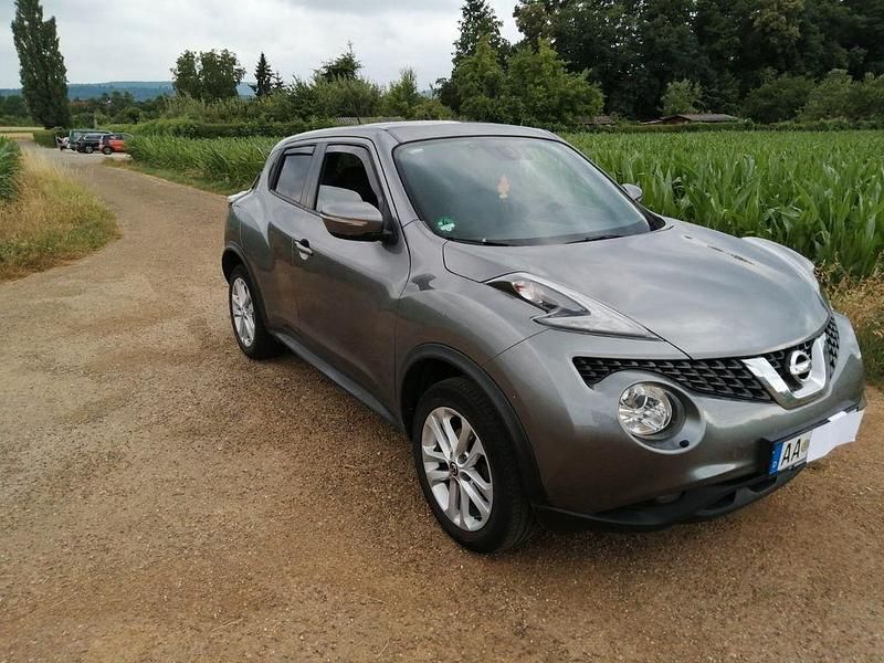 Gebraucht Nissan Juke N-Connecta 116 PS (85 kW) 2017 Grau SUV