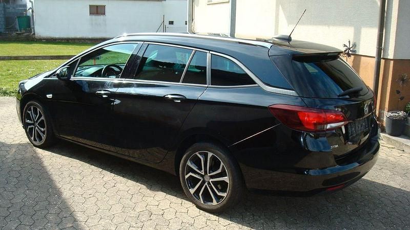 Usata Opel Astra Active 110 CV (80 kW) 2017 Station wagon