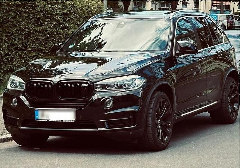 Schwarz Gebraucht 2014 BMW X5 Sport Line SUV | 25.550 € (Fairer Preis) - Bild 1/4
