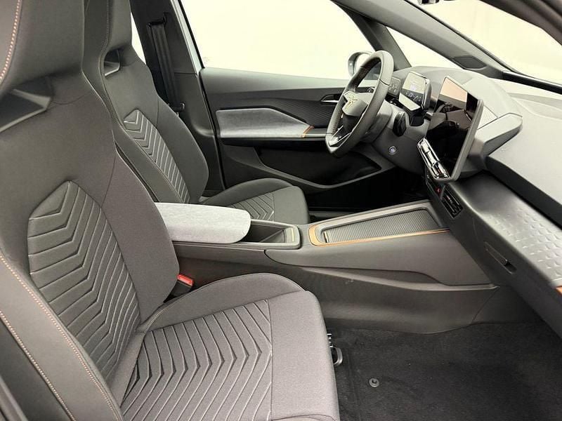 Neu Cupra Born 169 kW (231 PS) 2025 Silber Kleinwagen