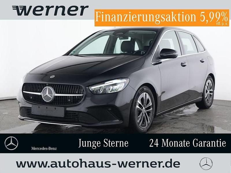 Lack kosmosschwarz Gebraucht 2024 Mercedes B200 Advanced Van / Kleinbus | 30.930 € (Fairer Preis) - Bild 1/4