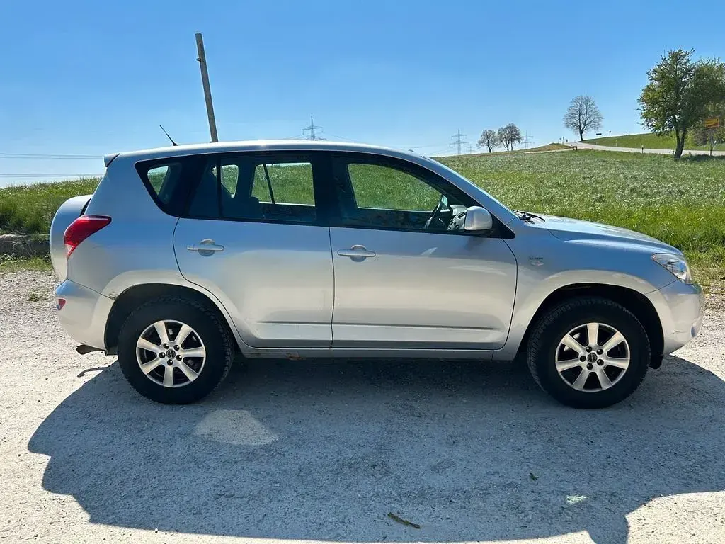 Gebraucht Toyota RAV4 Sol 136 PS (100 kW) 2007 Silber SUV