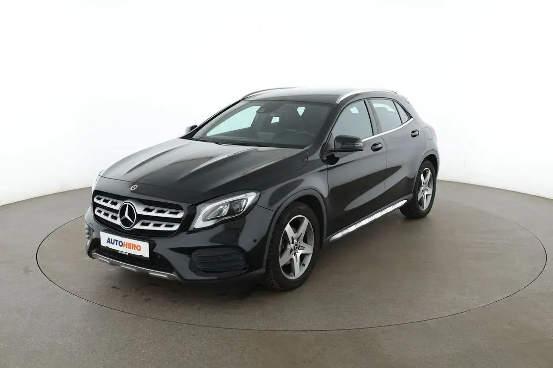 Gebraucht Mercedes GLA200 AMG line 156 PS (114 kW) 2019 SUV