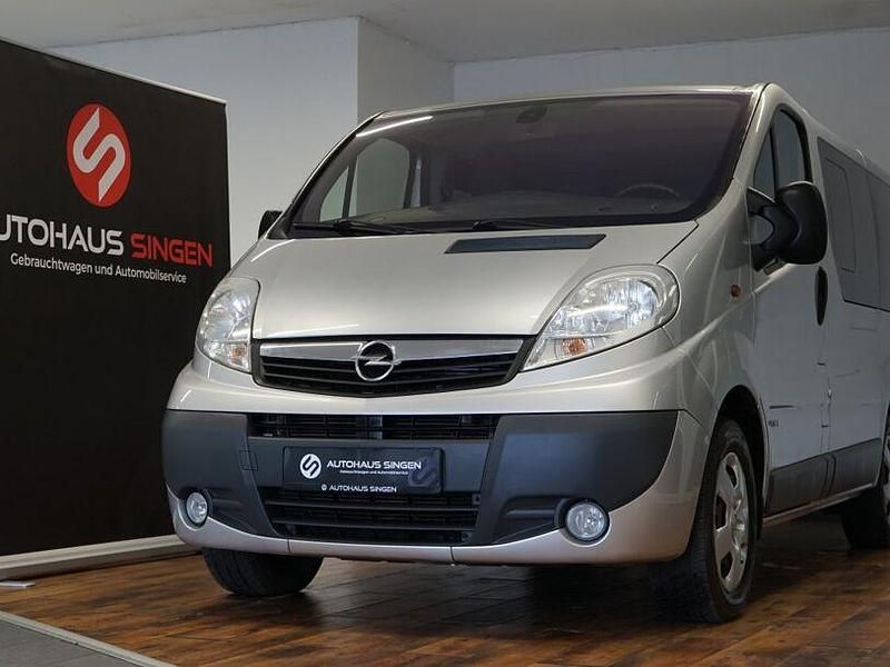 Gebraucht Opel Vivaro S 114 PS (83 kW) 2012 Silber Van / Kleinbus