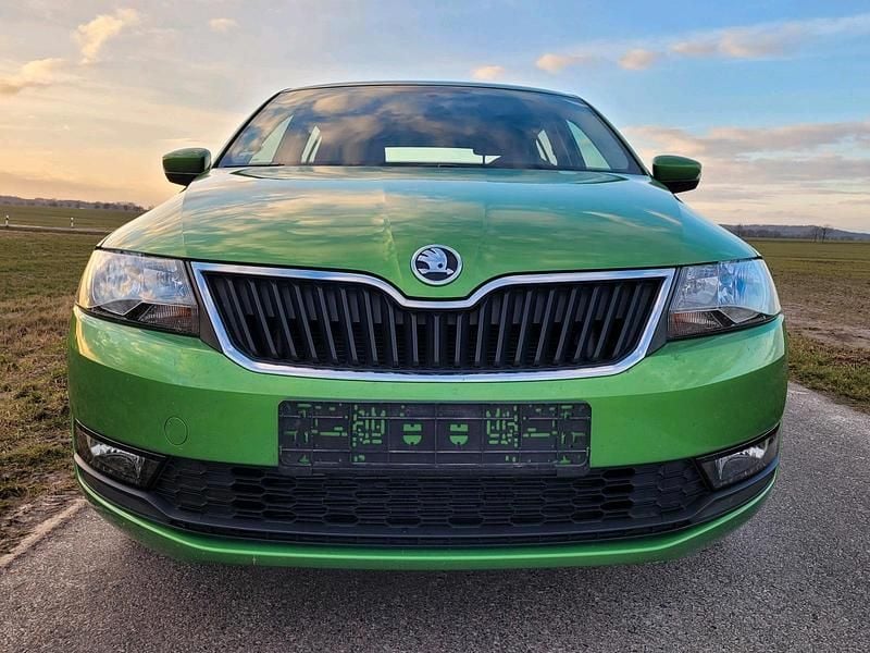 Gebraucht Skoda Rapid 95 PS (69 kW) 2019 Grün Kleinwagen