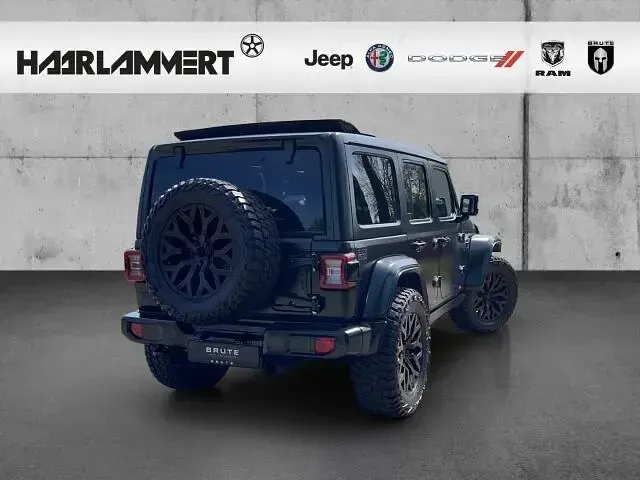Gebraucht Jeep Wrangler 272 PS (200 kW) 2024 Gruen SUV