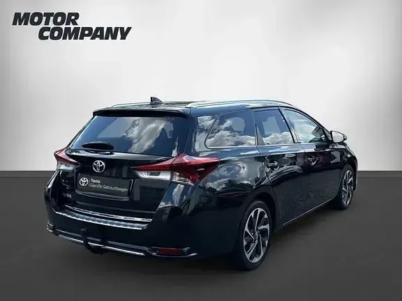 Gebraucht Toyota Auris Basis 116 PS (85 kW) 2017 Mysticschwarz mica