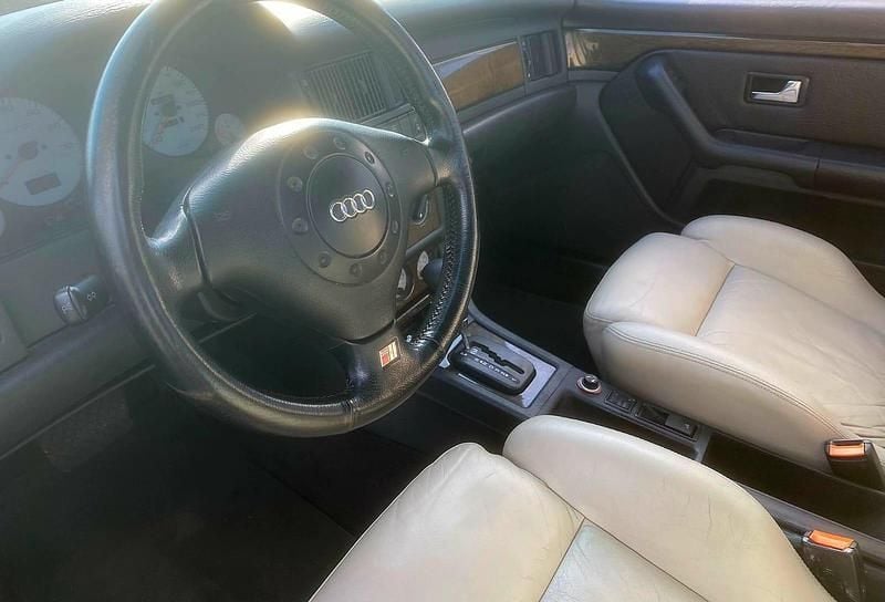 Usado Audi 80 150 HP (110 kW) 1998 Azul Cabrios