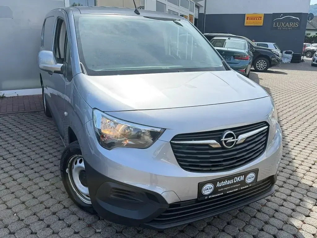 Gebraucht Opel Combo Edition 131 PS (96 kW) 2021 Silber Van / Kleinbus