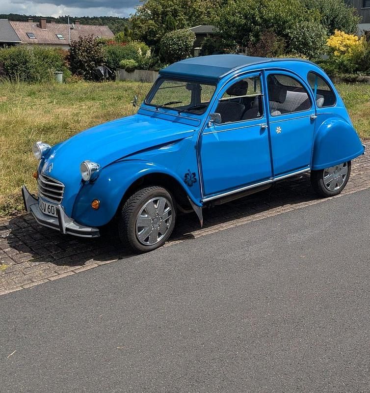 Blau Gebraucht 1988 Citroën 2CV Kleinwagen | 12.500 € - Bild 1/4