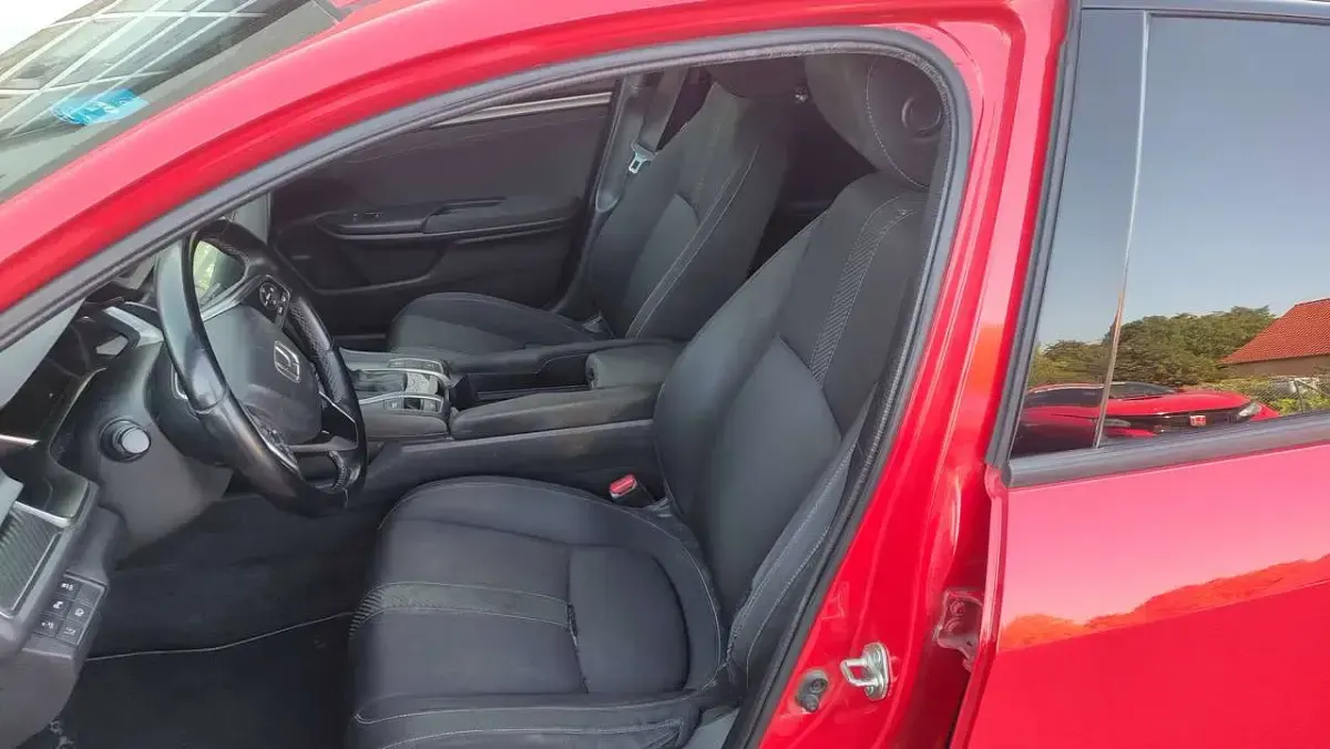 Gebraucht Honda Civic Sport 182 PS (133 kW) 2017 Rally red Kleinwagen