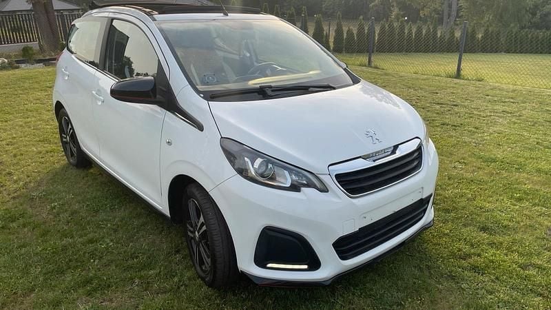 Weiß Gebraucht 2015 Peugeot 108 Allure Kleinwagen | 4.600 € - Bild 1/4