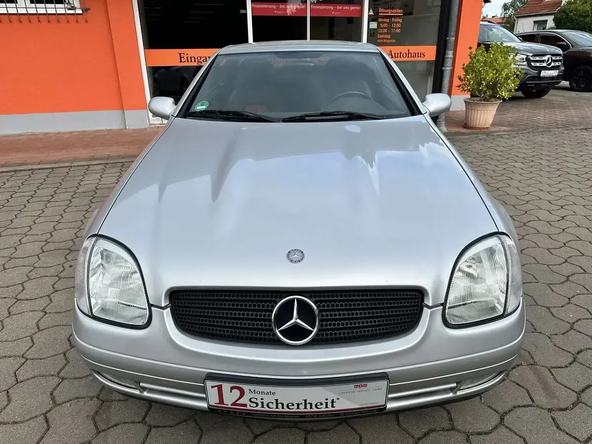 Gebraucht Mercedes SLK230 193 PS (141 kW) 1999 Silber Cabrio