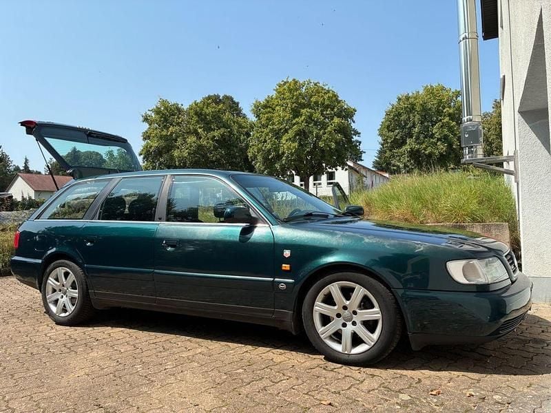 Grün Gebraucht 1996 Audi A6 Kombi | 6.500 € (Fairer Preis) - Bild 1/4