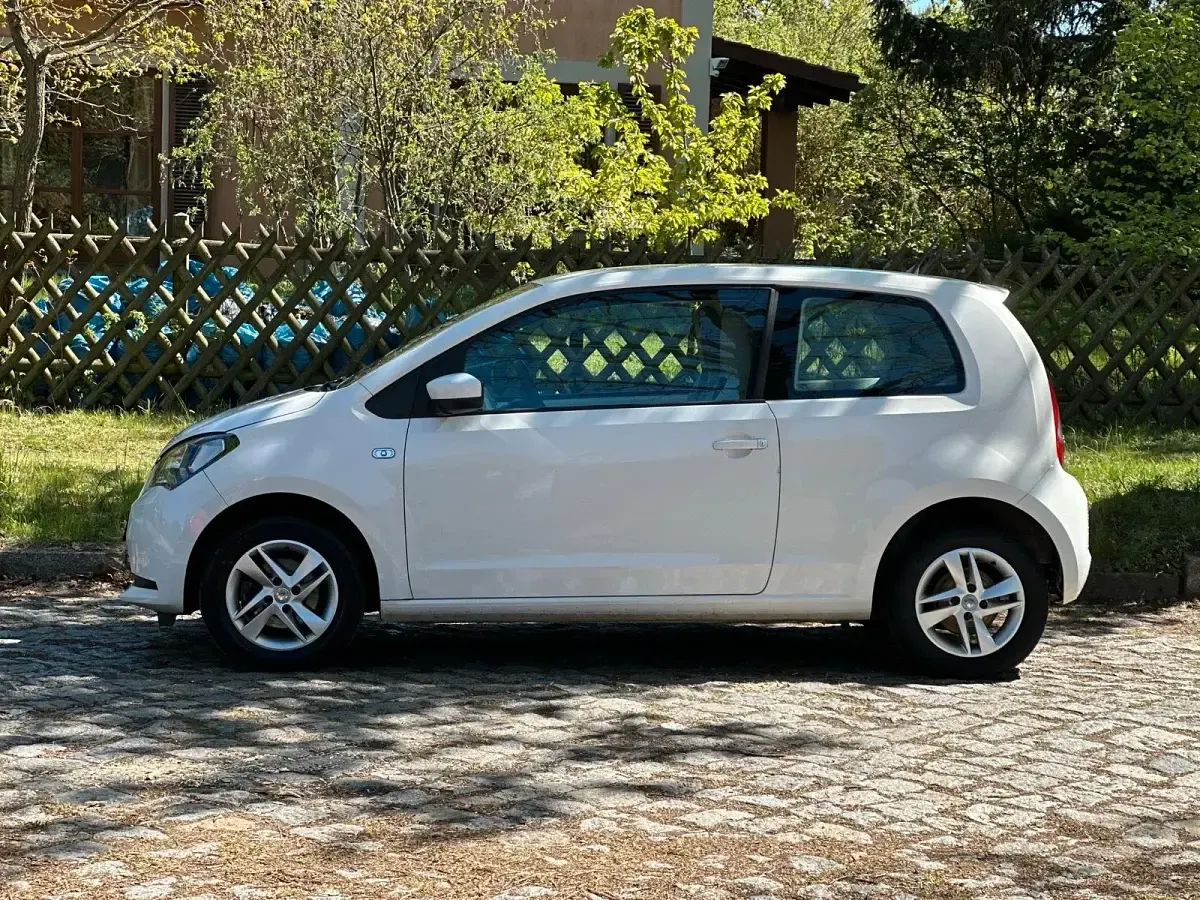 Gebraucht Seat Mii 60 PS (44 kW) 2013 Weiß Kleinwagen