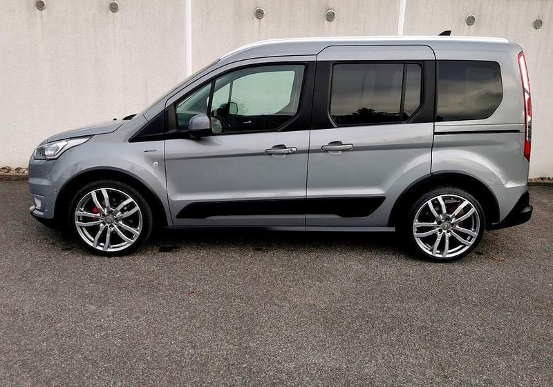 Silber Gebraucht 2021 Ford Tourneo Active Van / Kleinbus | 24.800 € (Guter Preis) - Bild 1/4