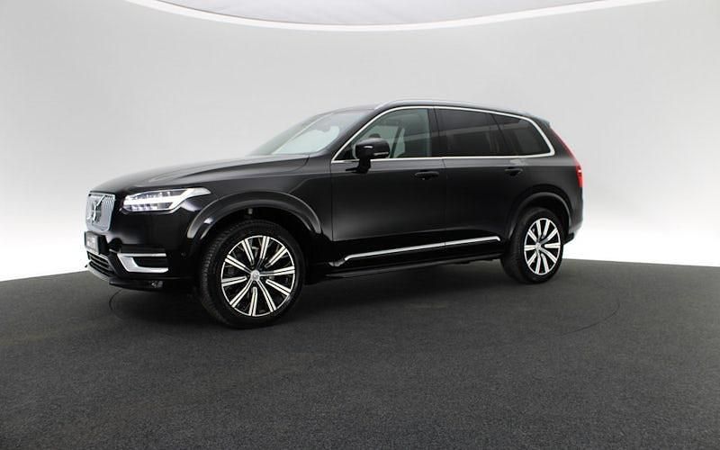 Second-hand Volvo XC90 Plus 235 CP (172 kW) 2023 Negru SUV