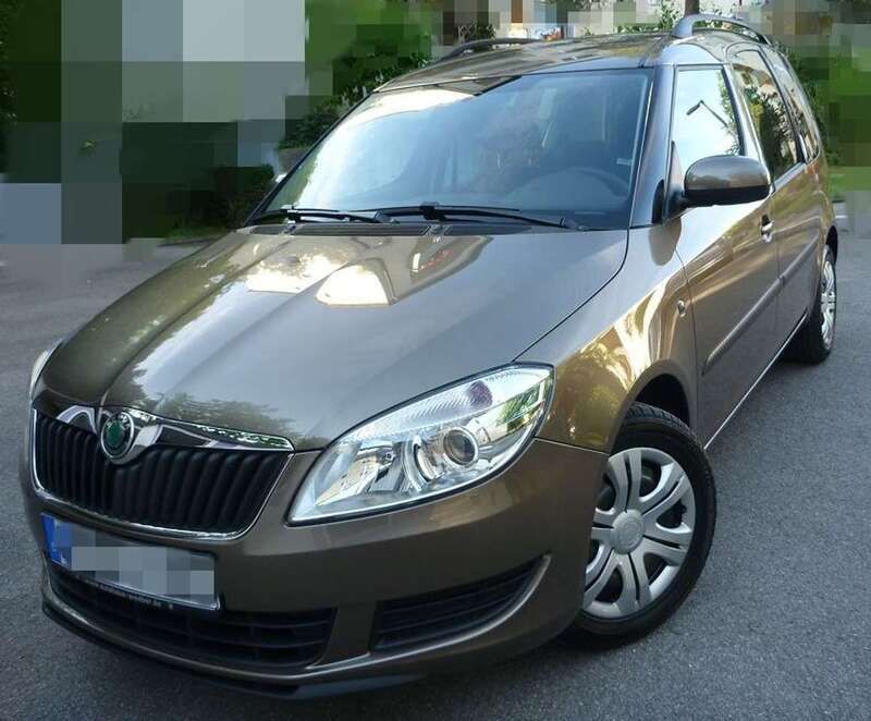 Braun Gebraucht 2012 Skoda Roomster Plus Edition Kombi | 7.400 € (Teuer) - Bild 1/4