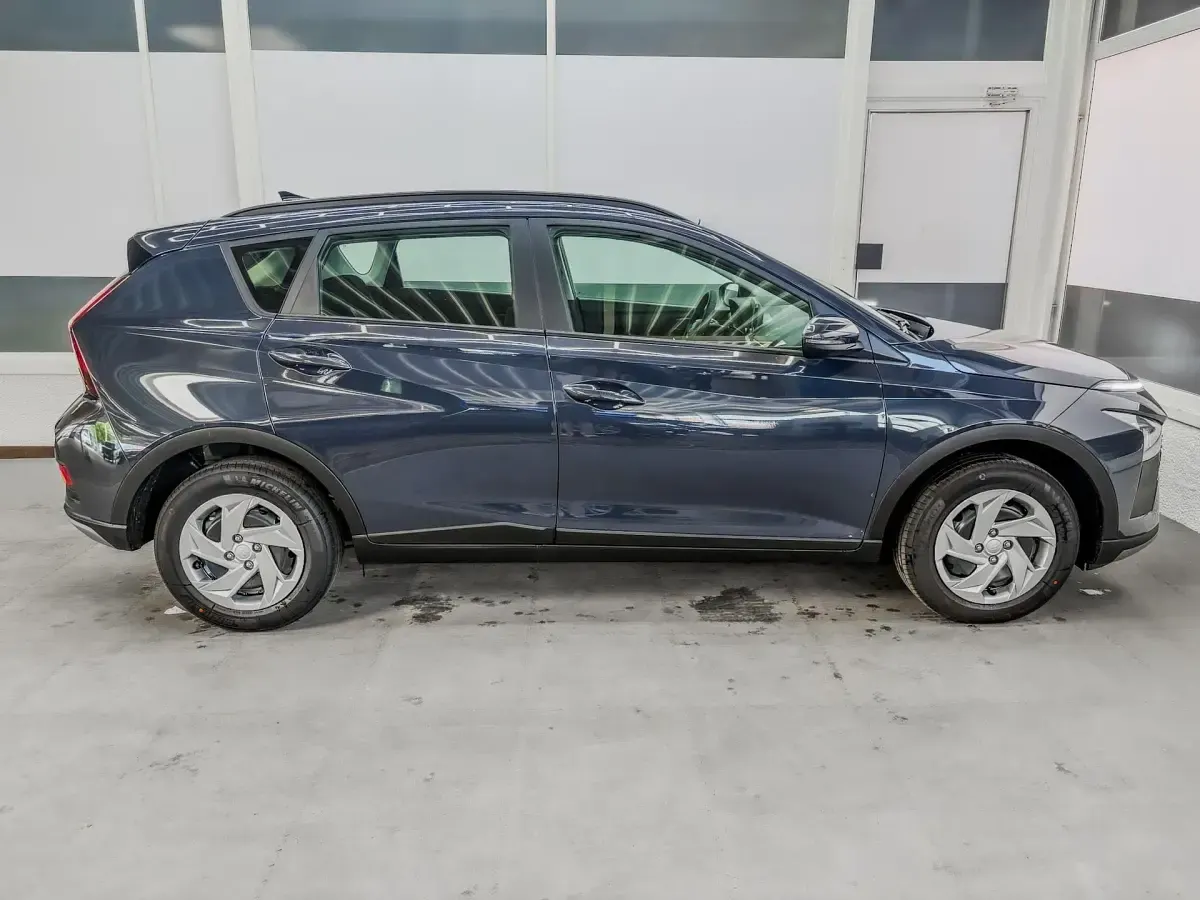 Neu Hyundai Bayon Life 90 PS (66 kW) 2026 Aurora gray a7g SUV