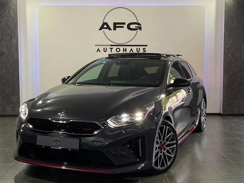 Grau Gebraucht 2020 Kia ProCeed 2 Kleinwagen | 25.995 € (Fairer Preis) - Bild 1/4