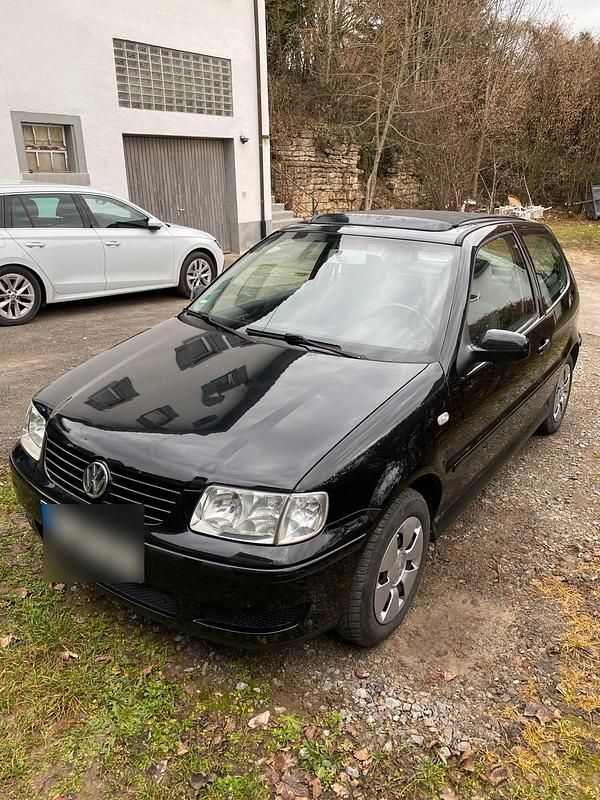 Schwarz Gebraucht 2001 VW Polo Kleinwagen | 399 € (Guter Preis) - Bild 1/4