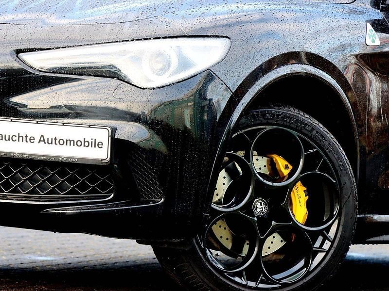 Gebraucht Alfa Romeo Stelvio Quadrifoglio 510 PS (375 kW) 2021 Schwarz SUV