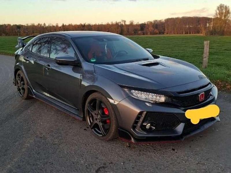 Grau Gebraucht 2019 Honda Civic Type R GT Limousine | 31.999 € (Etwas zu teuer) - Bild 1/4