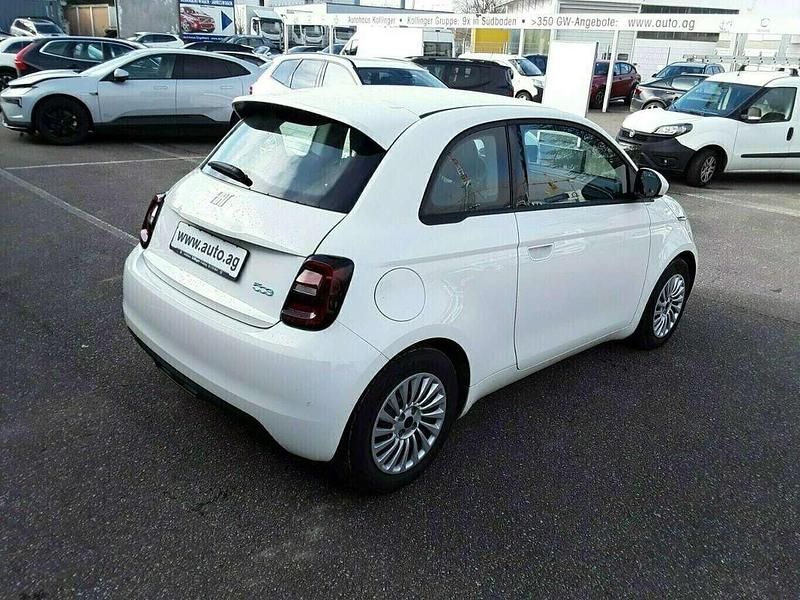 Gebraucht Fiat 500e Action 69 kW (95 PS) 2022 Weiß Limousine