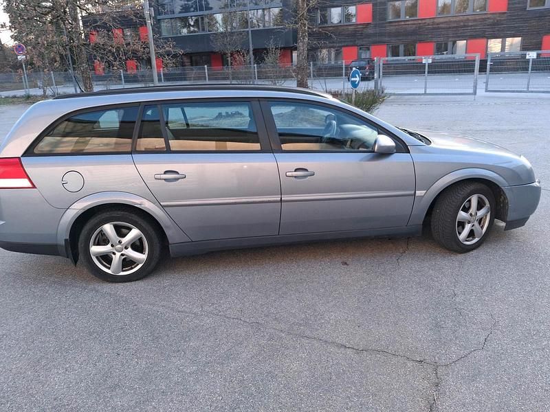 Gebraucht Opel Vectra 125 PS (91 kW) 2004 Grau Kombi