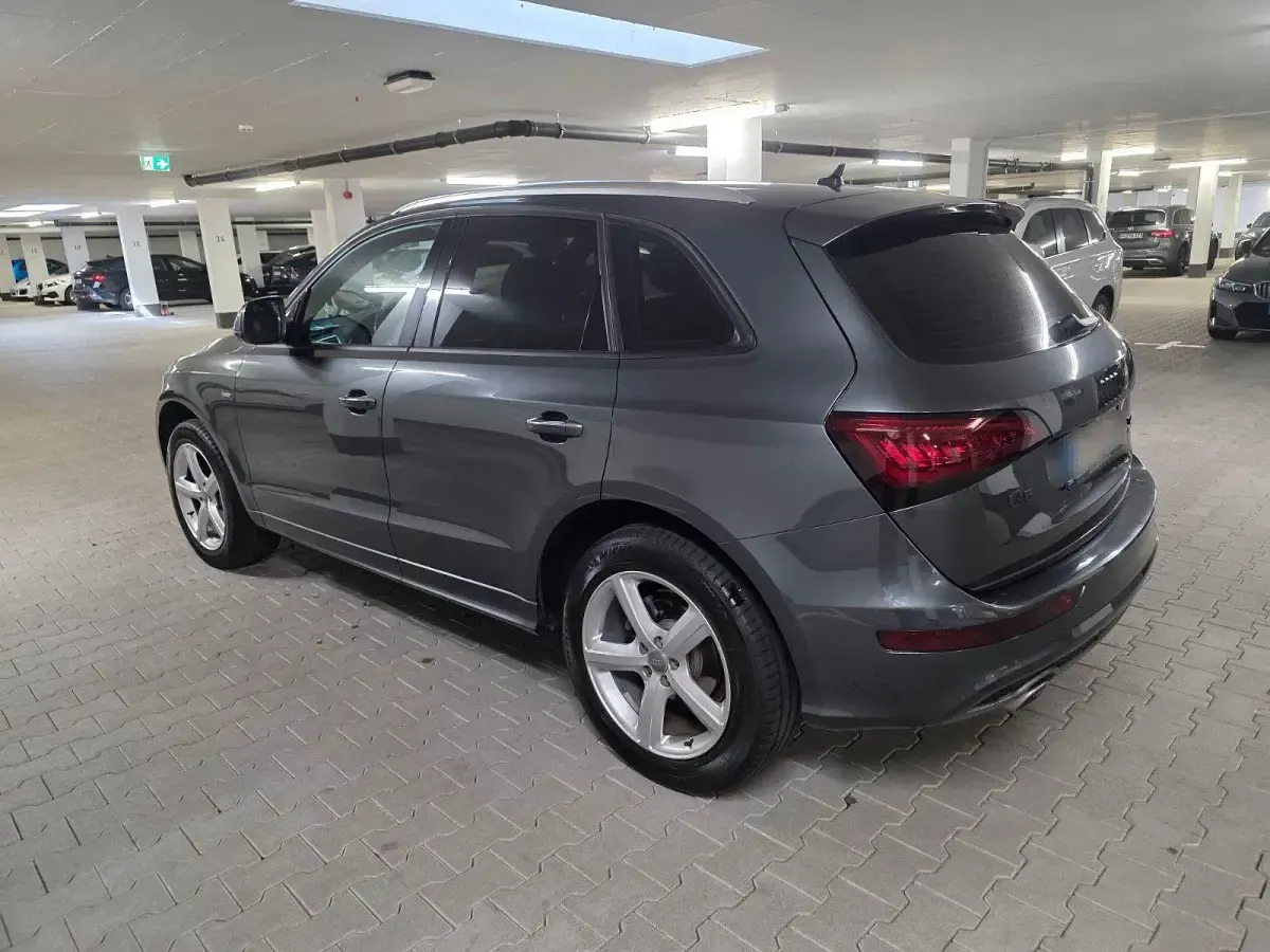 Gebraucht Audi Q5 Sport 190 PS (139 kW) 2015 Grau SUV