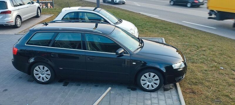 Schwarz Gebraucht 2006 Audi A4 Kombi | 3.000 € (Guter Preis) - Bild 1/4