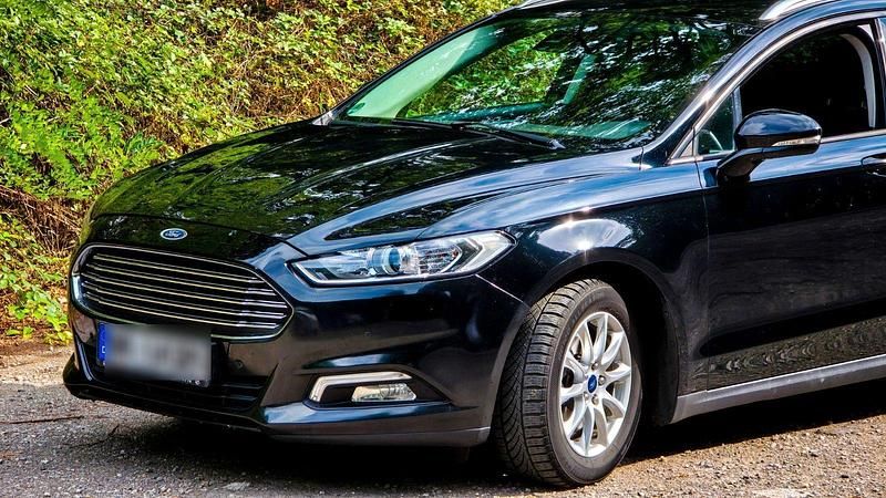 Schwarz Gebraucht 2016 Ford Mondeo Business Edition Kombi | 9.200 € (Guter Preis) - Bild 1/4